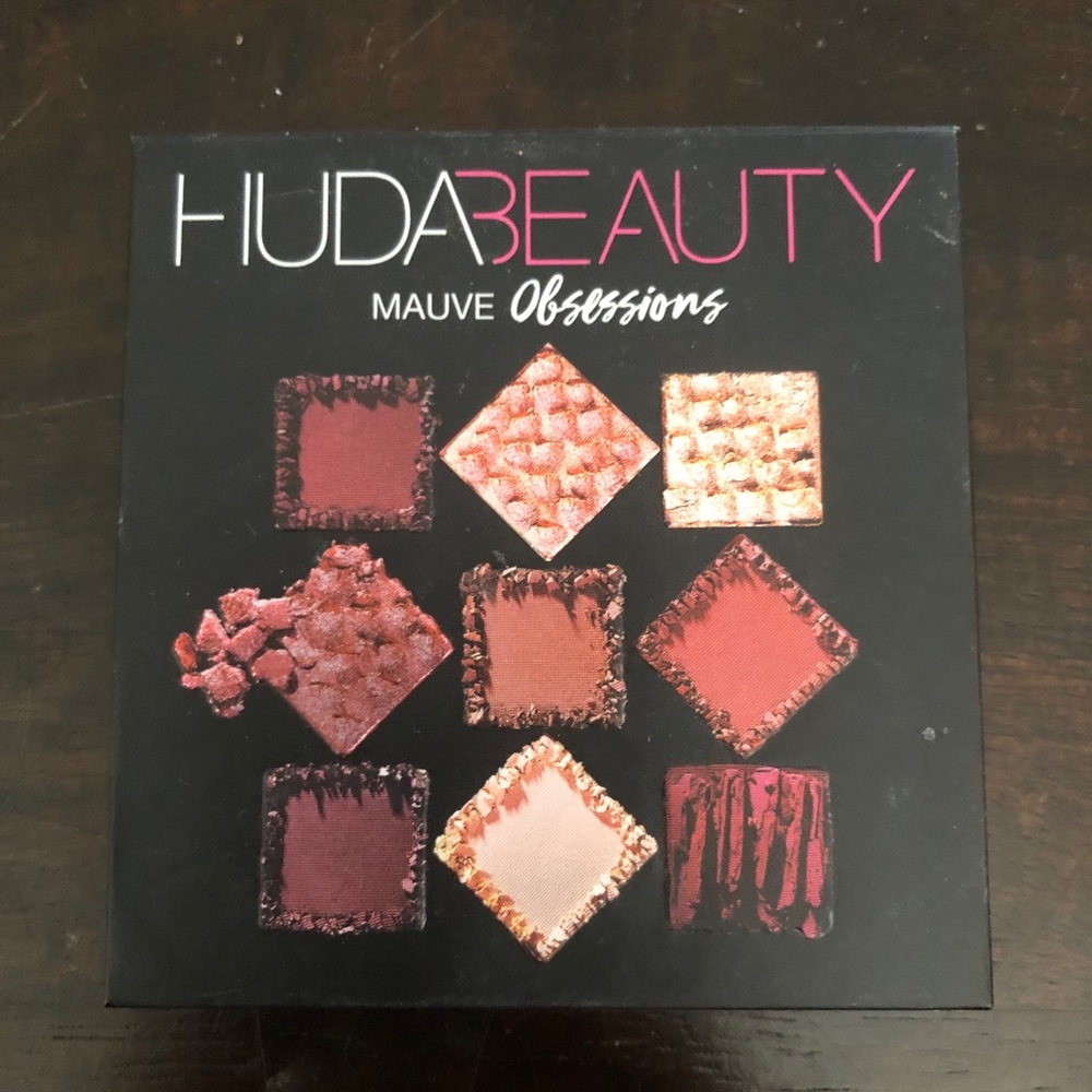 Huda Beauty Mauve Obsessions Palette